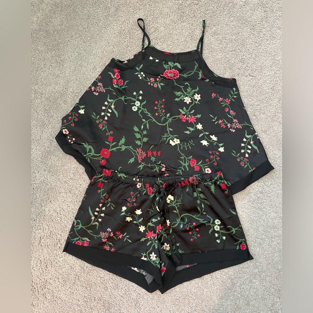Gilligan & O’Malley Pajama Set